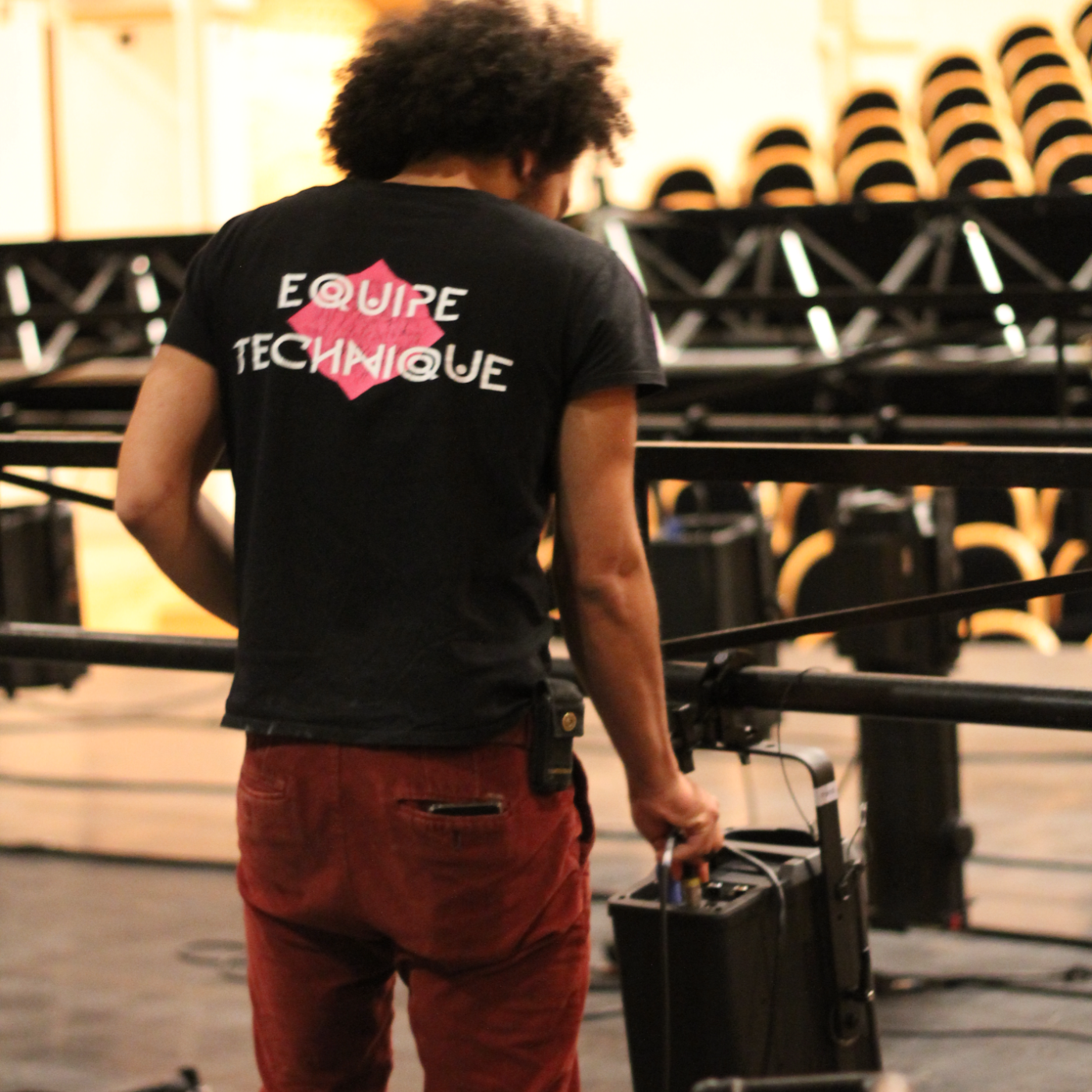 Métiers du spectacle vivant... de l'ombre à la lumière